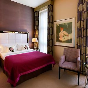 Deluxe Zimmer mit Kingsize-Bett